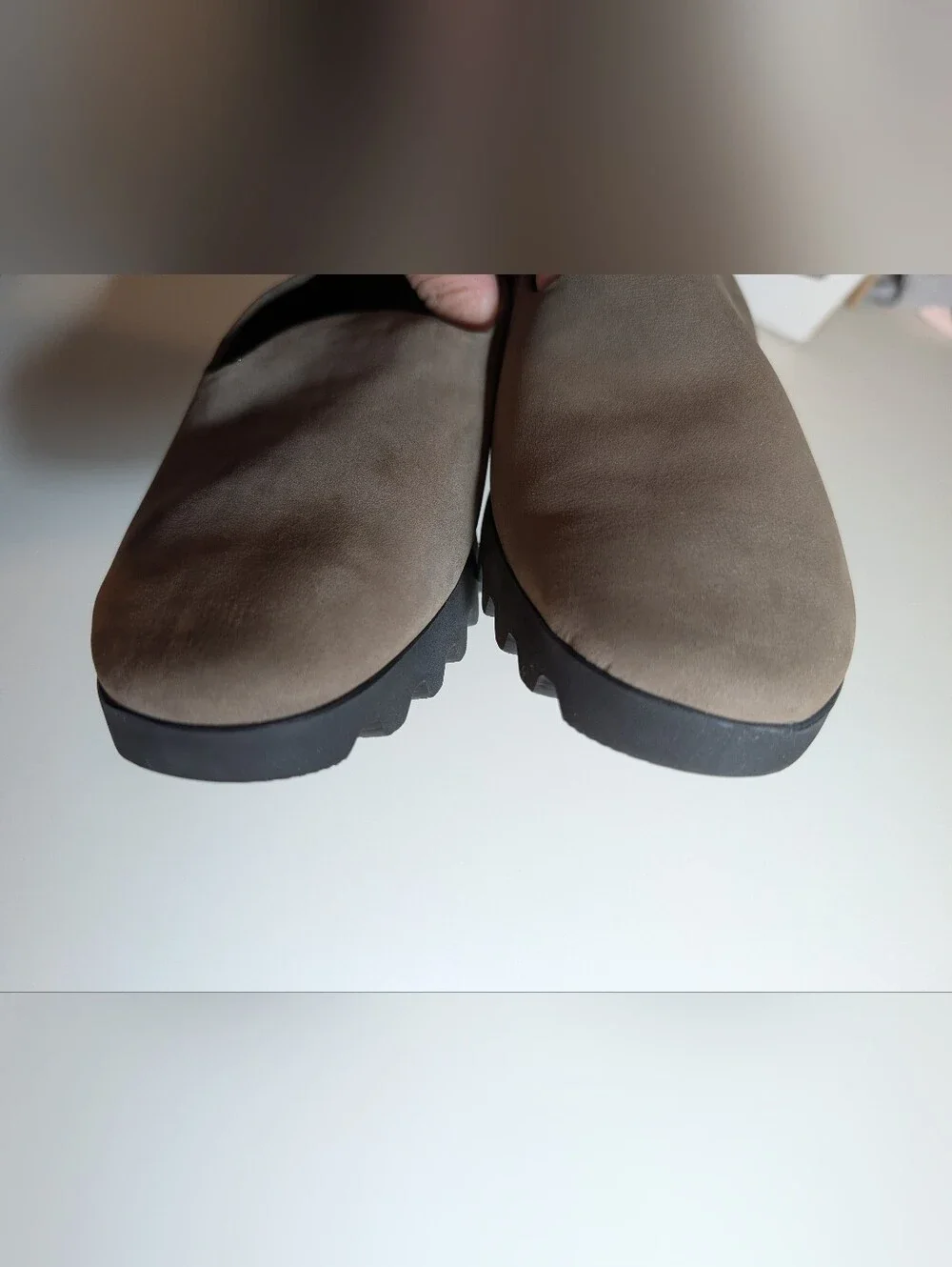 Aetrex Woman's Size 8.5 Taupe Liz Arch Support Suede Slip-On Loafers